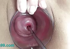 லெஸ்பியன் பரஸ்பர சுயஇன்பம் செய்கிறார்கள்