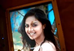 பஸ்டி குஞ்சு கழுதையில் ஒரு பட்டா கொண்ட ஒரு பையனின் தன்மையைப் பற்றிக் கூறுகிறது
