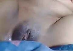 முதிர்ந்த மனிதன் சோபொக்னுல் அழகி ஒரு நெருக்கமான முன்கூட்டியே