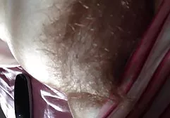 சூடான உடலுறவுக்குப் பிறகு பெண்ணின் முகத்தில் பையன் கம்ஷாட்