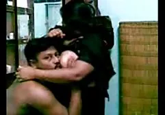 விஷம் ஐவி: புதிய செடக்ஷன் படத்தில் ஜேமி பிரஸ்லி குளிக்கிறார்
