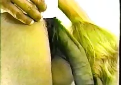 நல்ல மனைவி தனது கணவருக்கு ஒரு கருப்பு காதலியை மூன்றுபேர் செக்ஸ் கொண்டு வந்தார்
