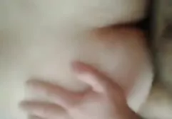 குஞ்சுகள் கூட்டத்தால் ஒரு நல்ல தனியா செய்ய கற்றுக்கொள்கின்றன