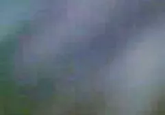 பெரிய புண்டை கொண்ட செக் பெண் காரில் சுயஇன்பம் செய்கிறாள்