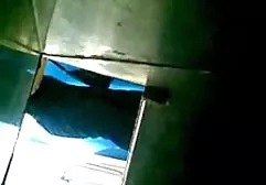 ஒரு புதிய செக்ஸ் ரோபோவை அனுபவிக்கும் தன்மை பற்றிய பொன்னிறம்