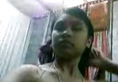 உணர்ச்சிமிக்க லத்தீன் திறமையாக சேவலை உறிஞ்சும்
