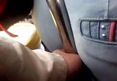எமோ பெண் காதலனுடன் வீட்டில் ஆபாசத்தை படமாக்குகிறார்