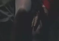 பெரிய மார்பகங்களுடன் முதிர்ந்த பொன்னிறம் சக்