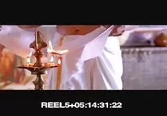 மாணவர் கட்சி ஒரு பையனுக்கு ஒரு தனியாவுடன் முடிகிறது