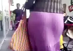 காலுறைகளில் ஒரு உண்மையான பெண்ணுடன் சிக் செக்ஸ்