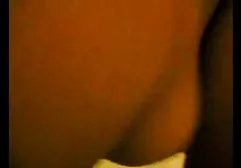 மூன்று பெண்கள் நாட்ரோச்சிலி சிறுவன் உறுப்பினர்