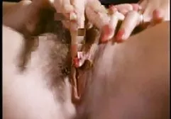 கை முதல் தேதியில் கொழுப்பு குஞ்சு துப்புகிறது