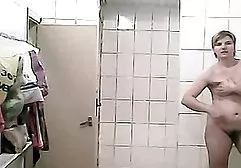 ஒரு வட்ட கழுதை கொண்ட பெண் குத கொடுத்தார்