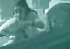 ஃபிஷ்நெட் ஸ்டாக்கிங்கில் உள்ள பஸ்டி லத்தீன் சமையலறையில் தனது காதலனுடன் செக்ஸ்